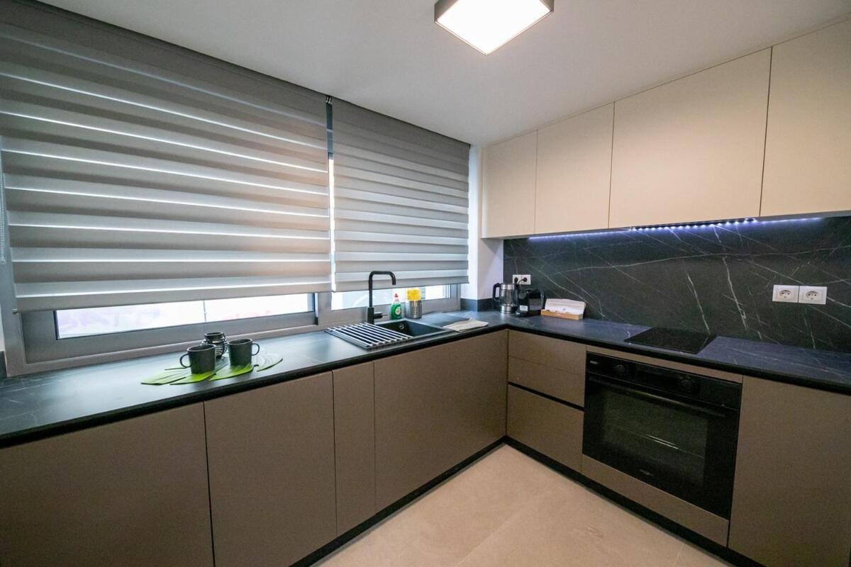 דירה Comfy 2br Flat In אתונה